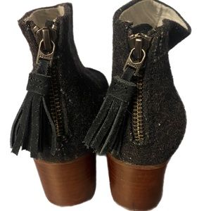 Tom’s used booties